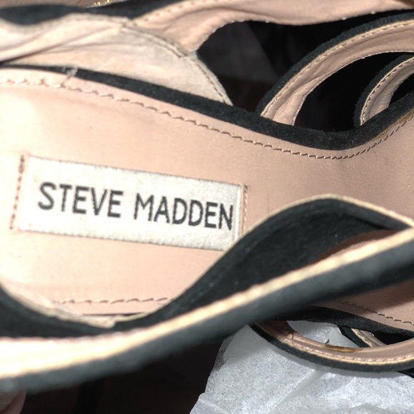 Shoes - Picture 4 of 4